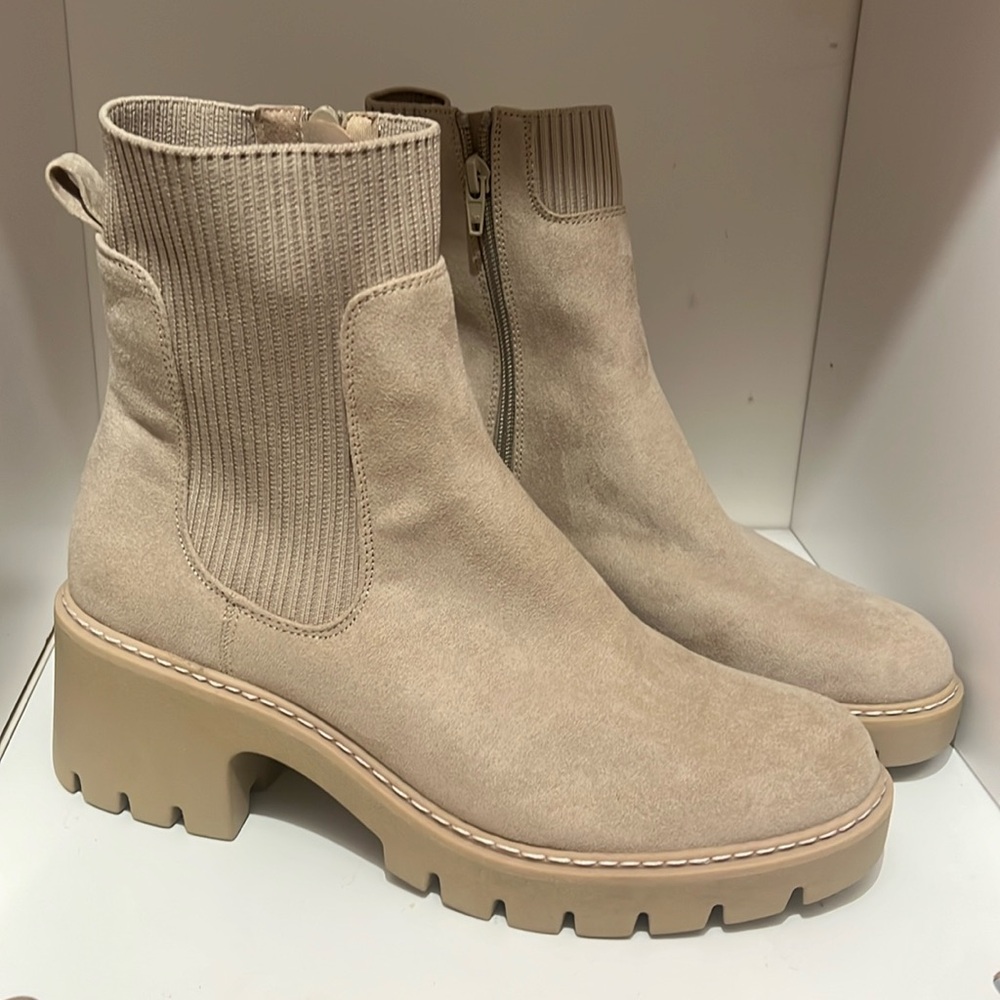 No Boundaries woman’s combat boots